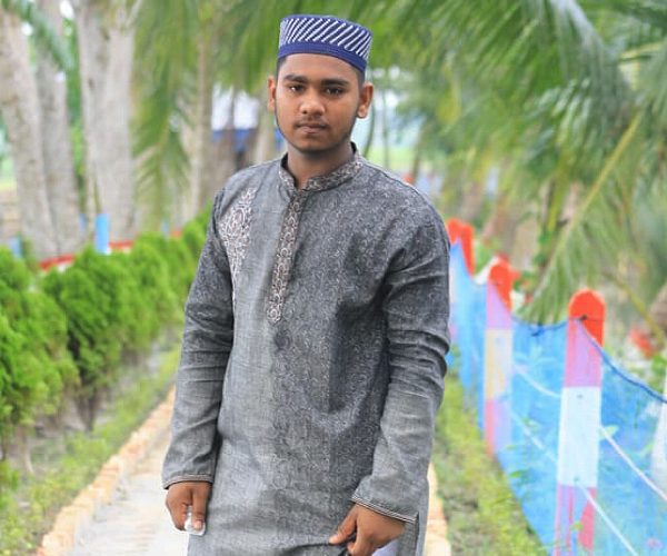 A worker’s injury leaves his family struggling back home