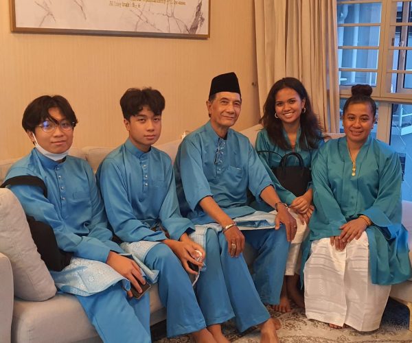 Help Mr Razak’s Children Continue Their Studies